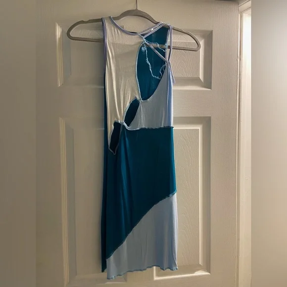 PrettyLittleThing Dress - Picture 2 of 4